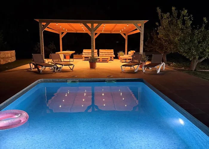 Vila Mas Les Oliveres